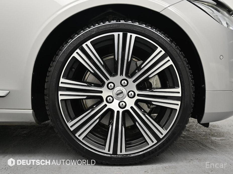 2023 Volvo S90 II Рестайлинг B6 AWD Ultimate Bright с пробегом 63 975 км