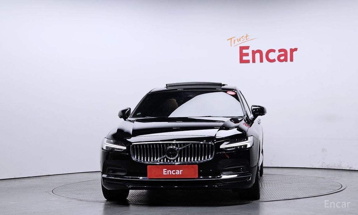 2023 Volvo S90 II Рестайлинг B6 AWD Ultimate Bright с пробегом 30 012 км