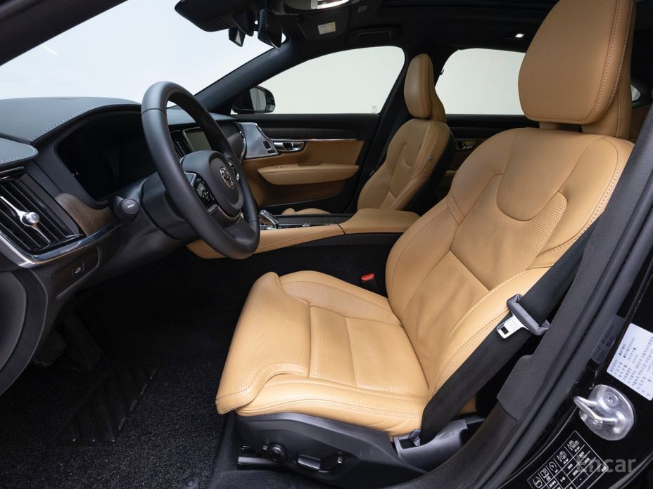 2023 Volvo S90 II Рестайлинг B5 Ultimate Bright с пробегом 60 831 км