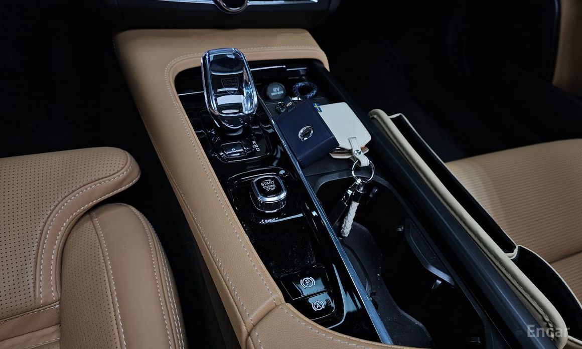 2023 Volvo S90 II Рестайлинг B6 AWD Ultimate Bright с пробегом 30 012 км