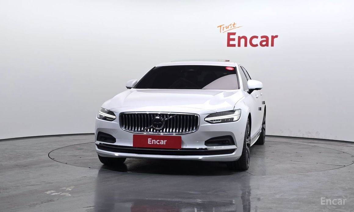 2022 Volvo S90 II Рестайлинг B6 AWD Ultimate Bright с пробегом 43 649 км