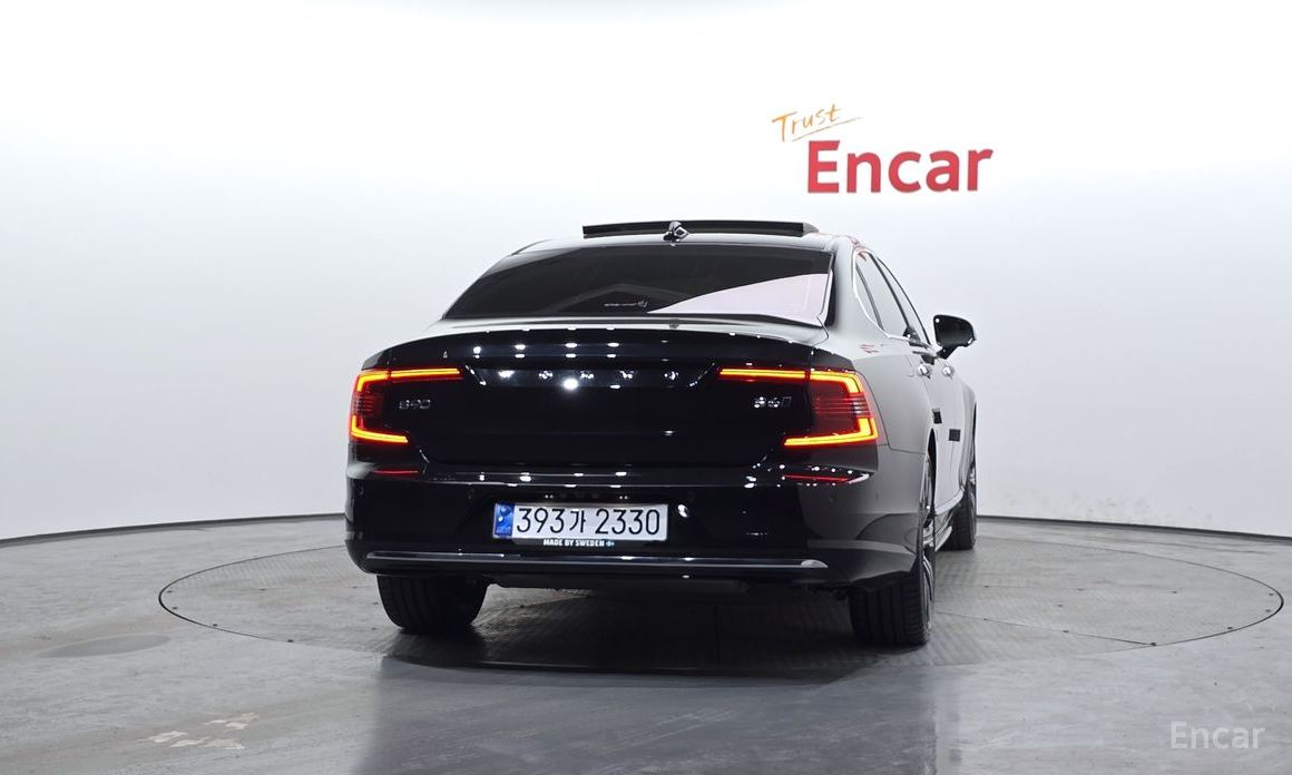 2022 Volvo S90 II Рестайлинг B6 AWD Inscription с пробегом 37 138 км