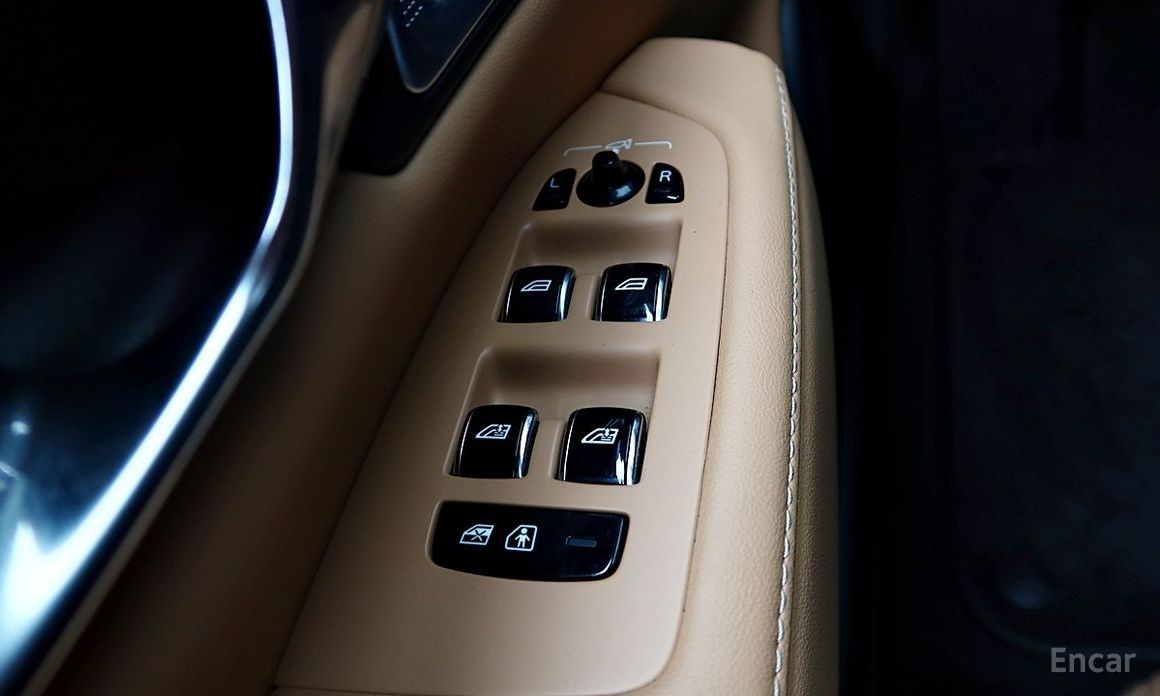 2022 Volvo S90 II Рестайлинг B6 AWD Ultimate Bright с пробегом 64 163 км