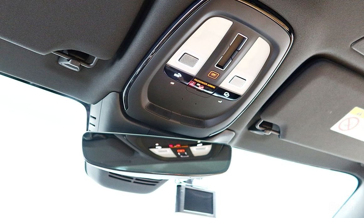 2022 Volvo S90 II Рестайлинг B6 AWD Ultimate Bright с пробегом 64 163 км