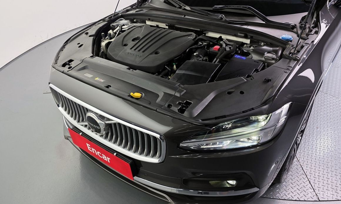 2022 Volvo S90 II Рестайлинг B5 Inscription с пробегом 44 452 км