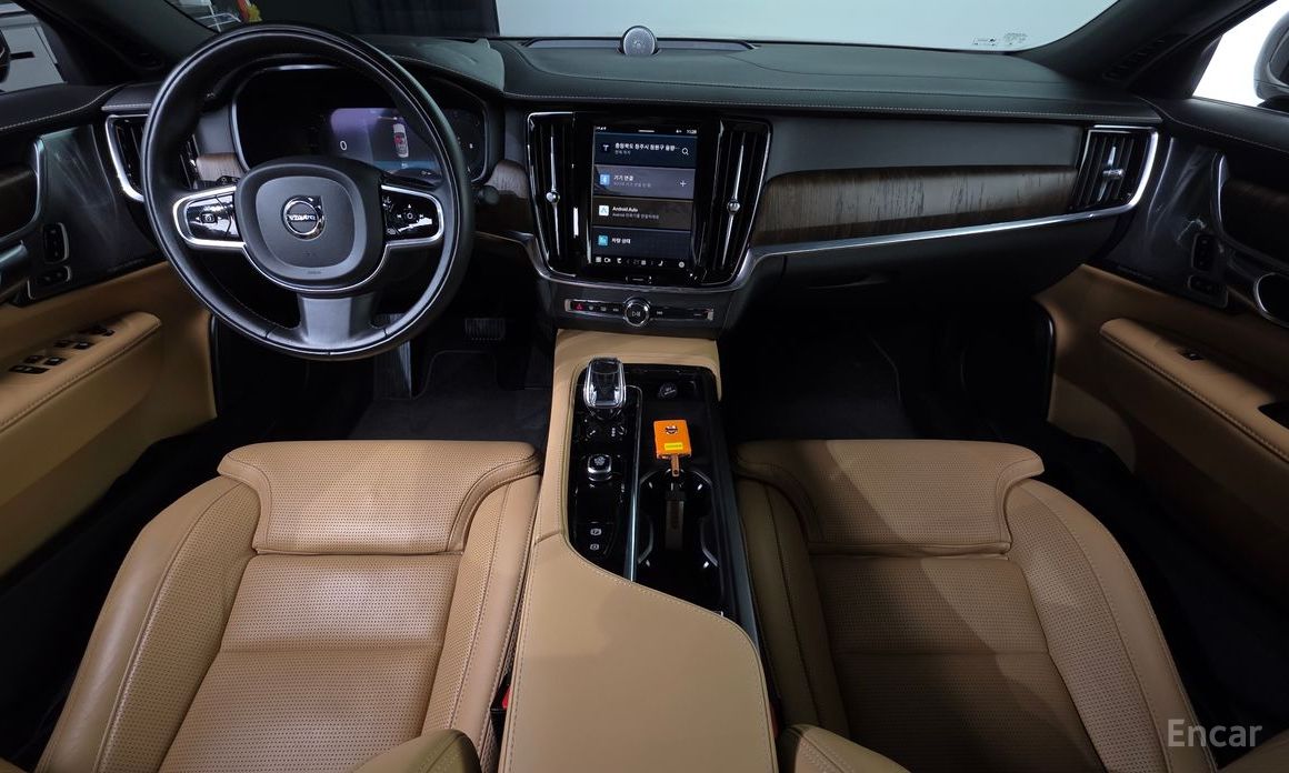 2022 Volvo S90 II Рестайлинг B5 Inscription с пробегом 44 452 км