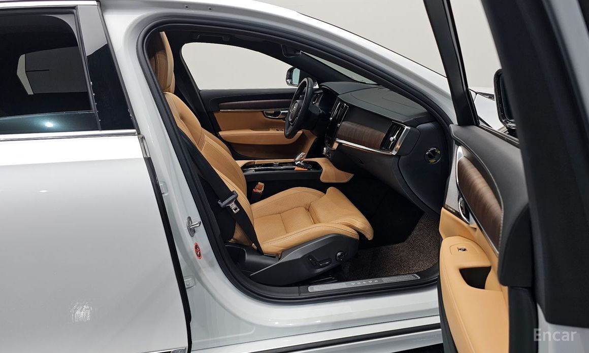 2023 Volvo S90 II Рестайлинг B6 AWD Ultimate Bright с пробегом 35 033 км