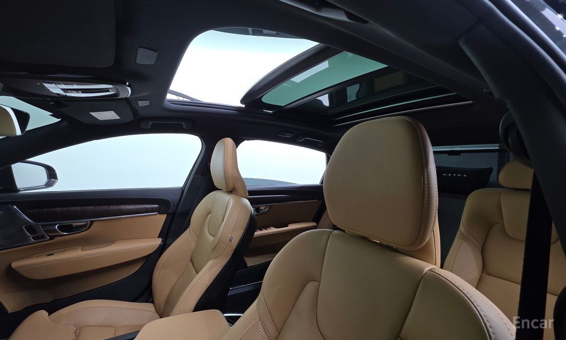 2022 Volvo S90 II Рестайлинг B5 Inscription с пробегом 44 452 км