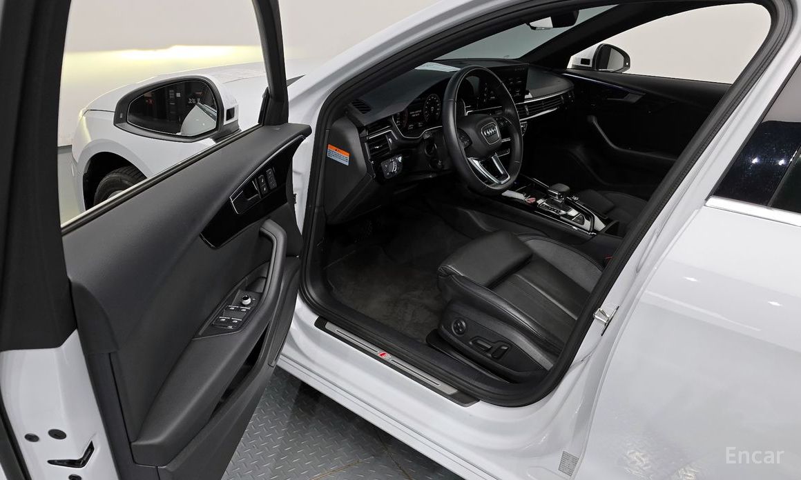 2021 Audi A4 V (B9) Рестайлинг 40 TFSI Premium с пробегом 30 976 км