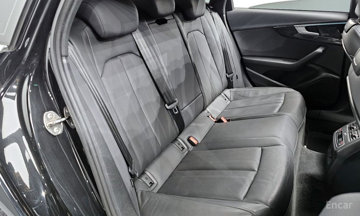 2021 Audi A4 V (B9) Рестайлинг 35 TDI Premium с пробегом 45 377 км