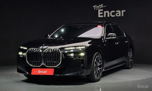 2025 BMW 7 серии VII (G70) 740i xDrive M Sport с пробегом 28 458 км