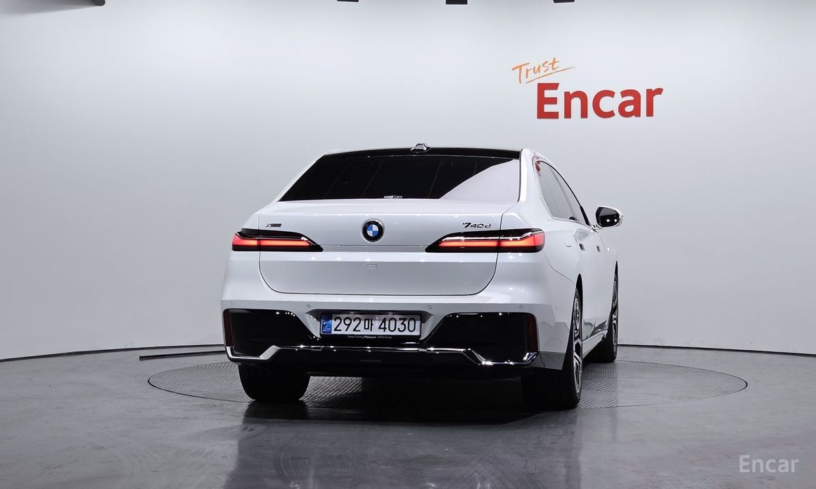 2025 BMW 7 серии VII (G70) 740d xDrive M Sport с пробегом 9 567 км