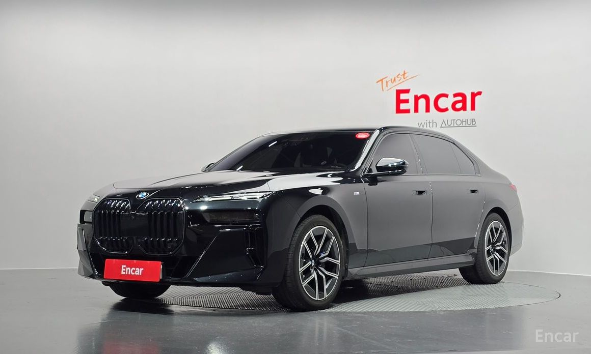 2025 BMW 7 серии VII (G70) 740d xDrive M Sport с пробегом 17 546 км