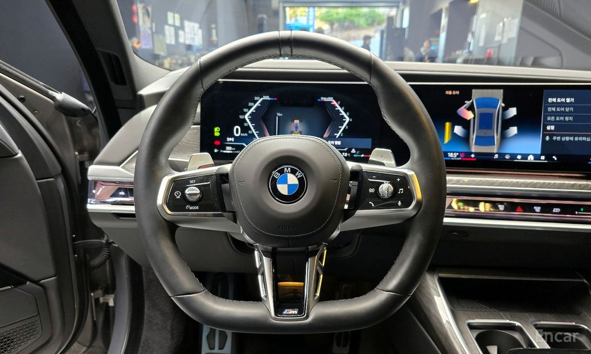 2023 BMW 7 серии VII (G70) 740i xDrive M Sport Limited с пробегом 12 228 км