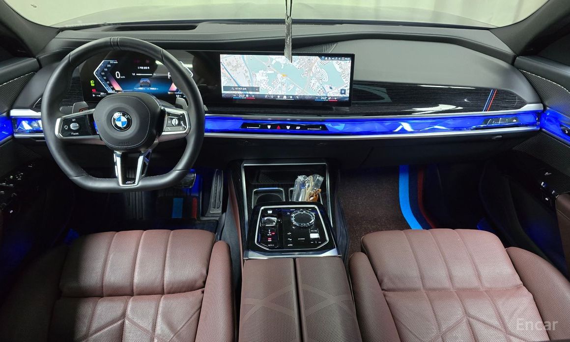 2025 BMW 7 серии VII (G70) 740d xDrive M Sport с пробегом 17 546 км