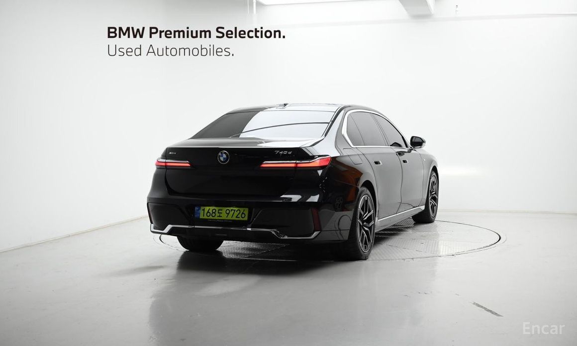 2025 BMW 7 серии VII (G70) 740d xDrive M Sport с пробегом 5 941 км