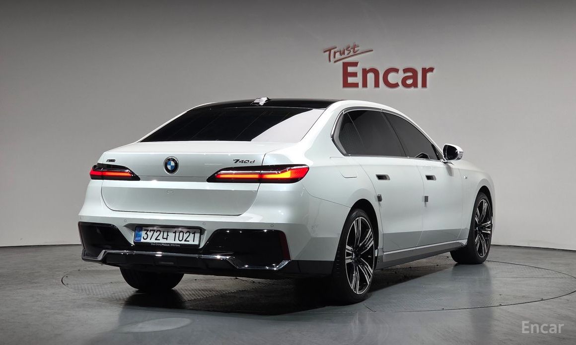 2025 BMW 7 серии VII (G70) 740d xDrive M Sport с пробегом 5 818 км