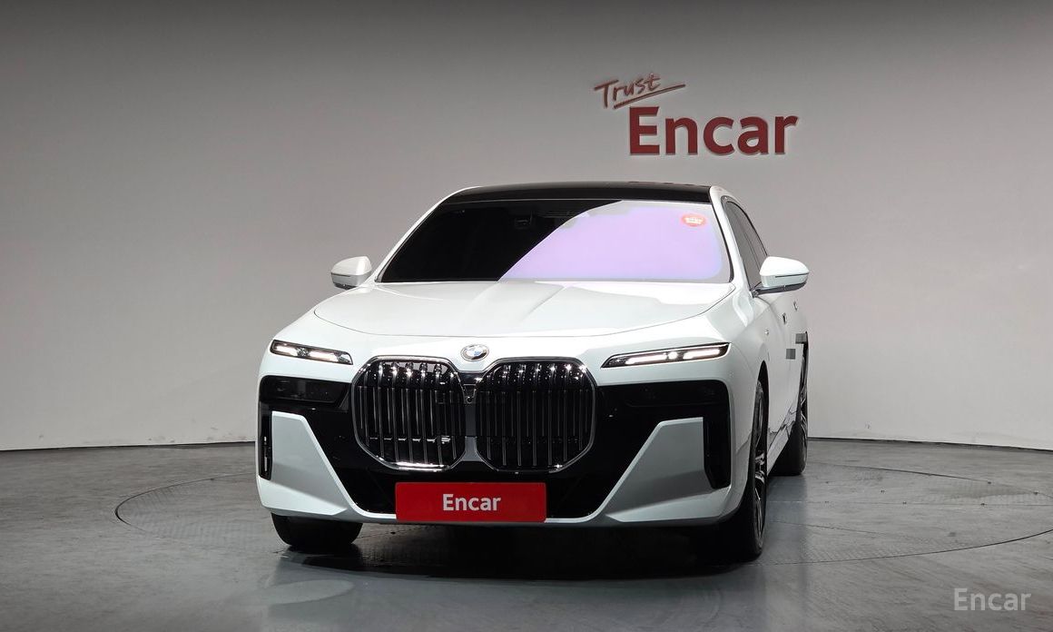 2025 BMW 7 серии VII (G70) 740d xDrive M Sport с пробегом 5 818 км