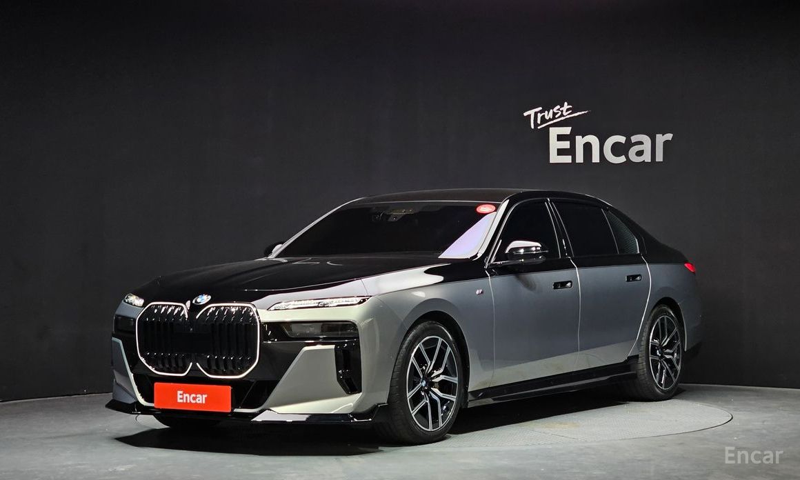 2025 BMW 7 серии VII (G70) 740d xDrive M Sport с пробегом 10 229 км