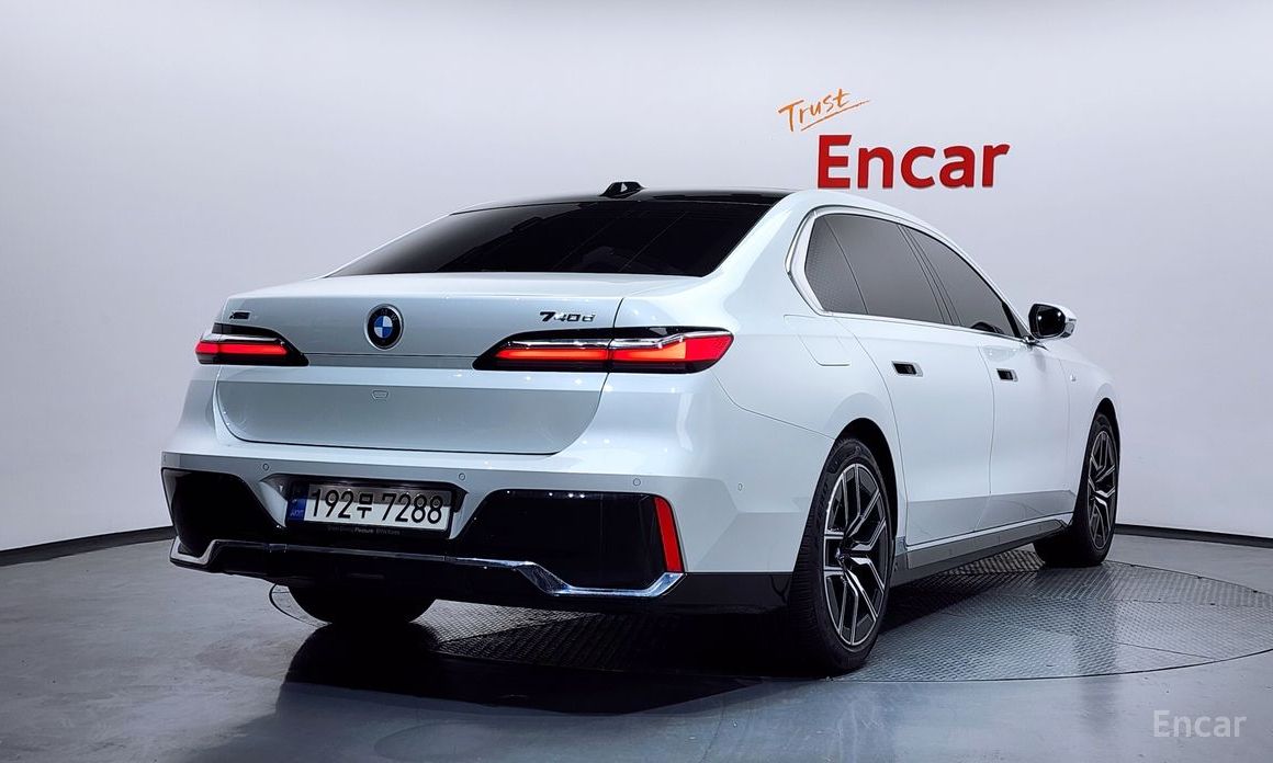 2024 BMW 7 серии VII (G70) 740d xDrive M Sport с пробегом 36 899 км