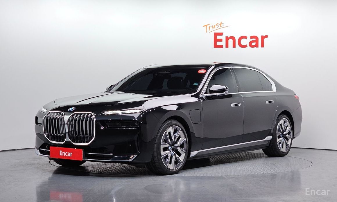2023 BMW 7 серии VII (G70) 750e xDrive Design Pure Excellence с пробегом 20 401 км