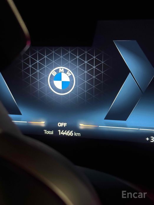 2025 BMW 7 серии VII (G70) 740d xDrive M Sport с пробегом 14 400 км
