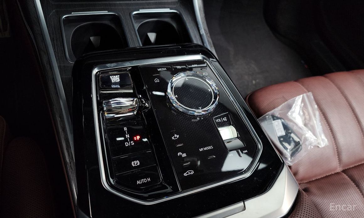 2024 BMW 7 серии VII (G70) 740d xDrive M Sport с пробегом 36 899 км