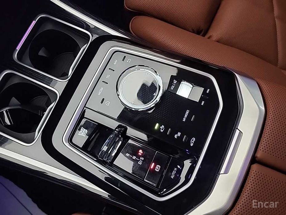 2025 BMW 7 серии VII (G70) 740d xDrive M Sport с пробегом 4 721 км