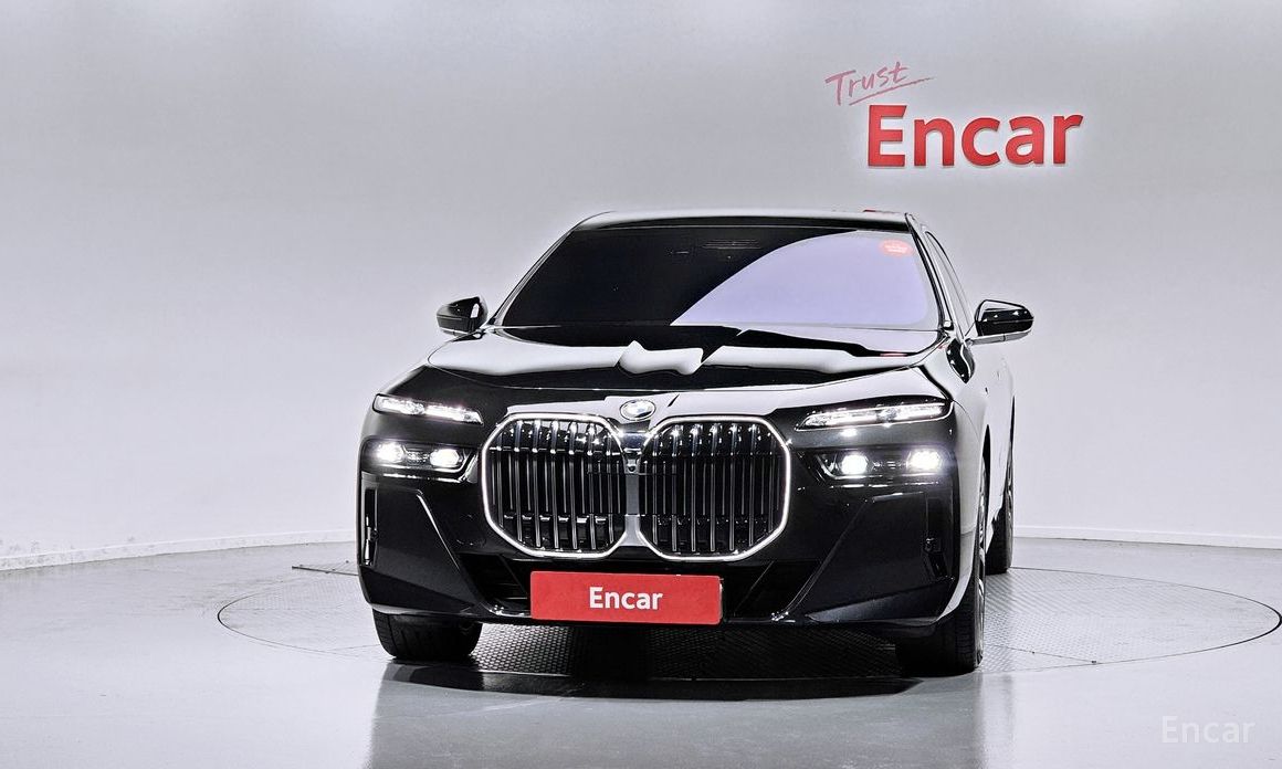 2025 BMW 7 серии VII (G70) 740d xDrive M Sport с пробегом 11 146 км