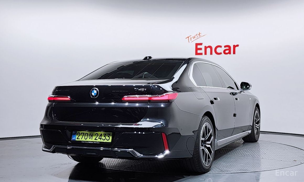 2025 BMW 7 серии VII (G70) 740i xDrive M Sport Limited с пробегом 6 825 км