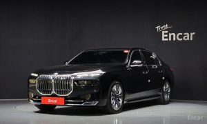 2023 BMW 7 серии VII (G70) 740i sDrive Design Pure Excellence с пробегом 38 555 км