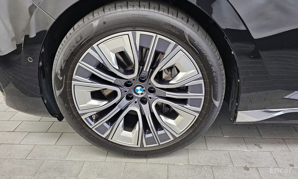2023 BMW 7 серии VII (G70) 740i sDrive Design Pure Excellence с пробегом 38 555 км