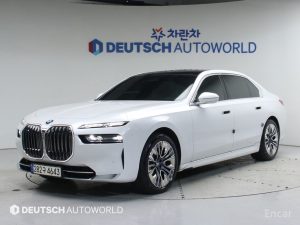 2023 BMW 7 серии VII (G70) 740i sDrive Design Pure Excellence с пробегом 28 725 км
