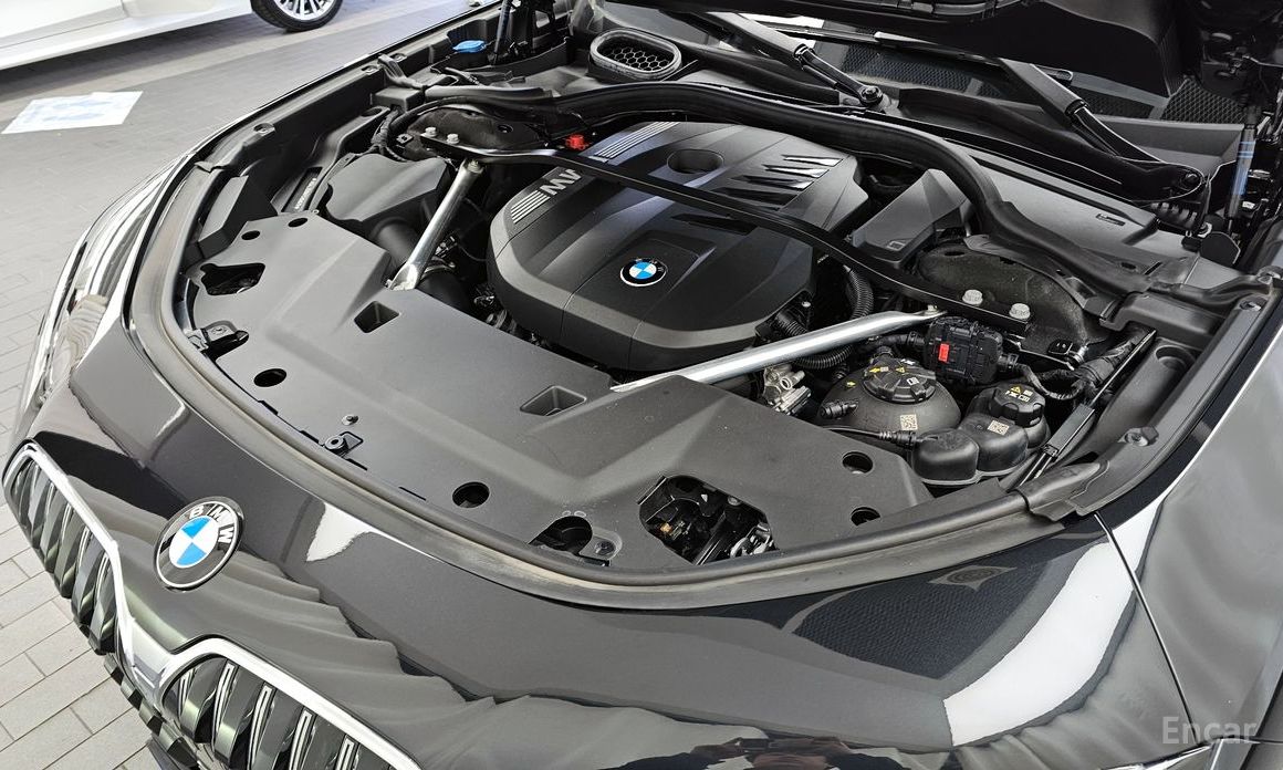 2023 BMW 7 серии VII (G70) 740i sDrive Design Pure Excellence с пробегом 38 555 км