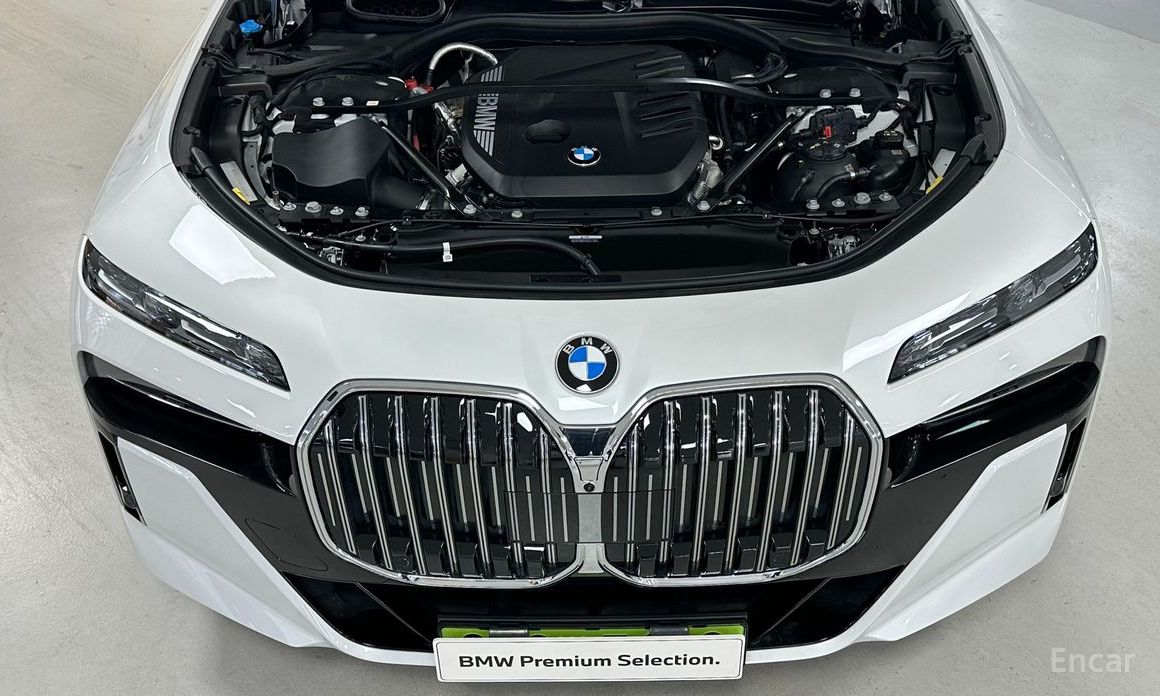 2025 BMW 7 серии VII (G70) 740d xDrive M Sport с пробегом 9 594 км