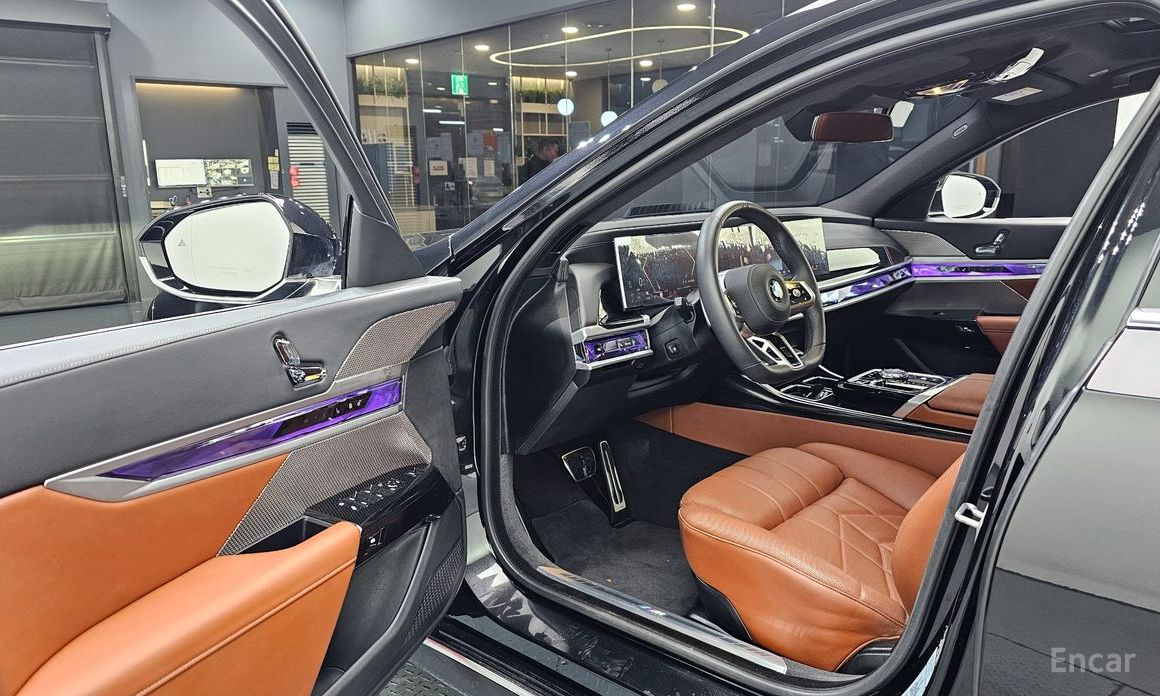 2025 BMW 7 серии VII (G70) 740d xDrive M Sport с пробегом 28 815 км