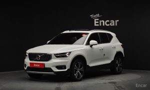 2021 Volvo XC40 I B4 Inscription с пробегом 50 141 км