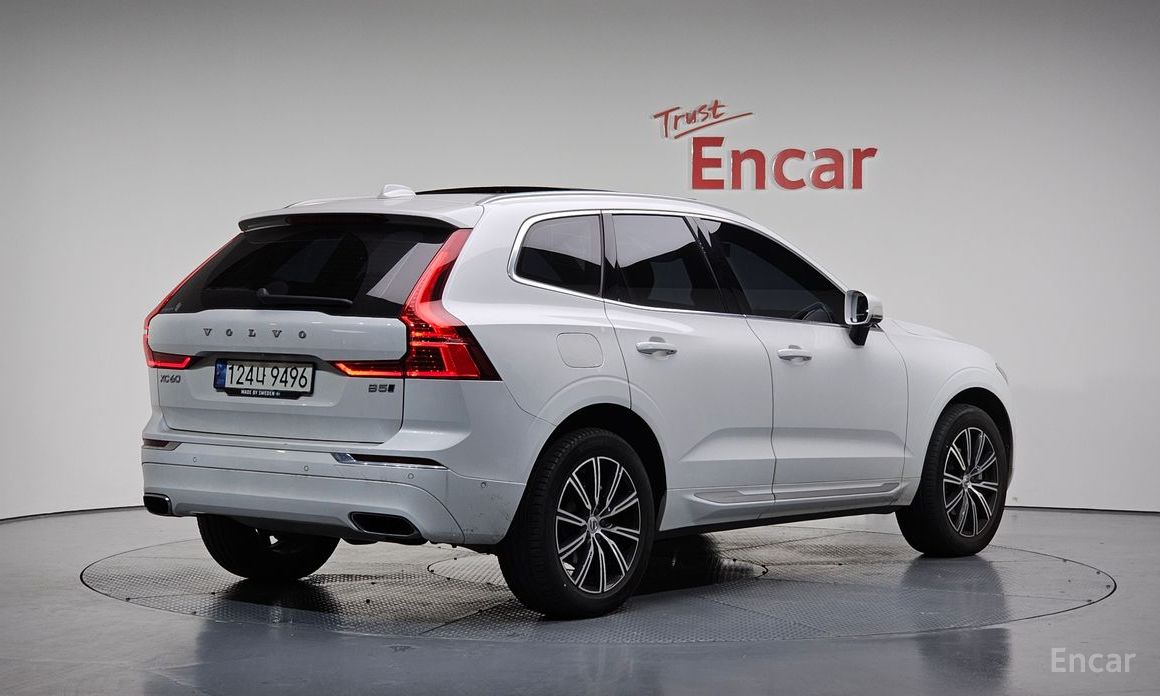 2021 Volvo XC60 II Рестайлинг B5 Inscription с пробегом 48 895 км