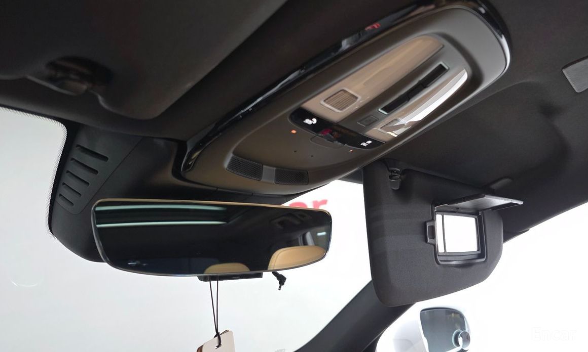 2022 Volvo XC60 II Рестайлинг B5 Inscription с пробегом 45 810 км