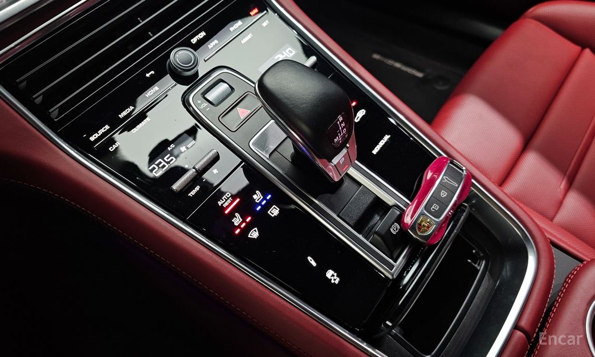 2023 Porsche Panamera II Рестайлинг 2.9 AWD E-Hybrid Platinum Edition с пробегом 36 284 км