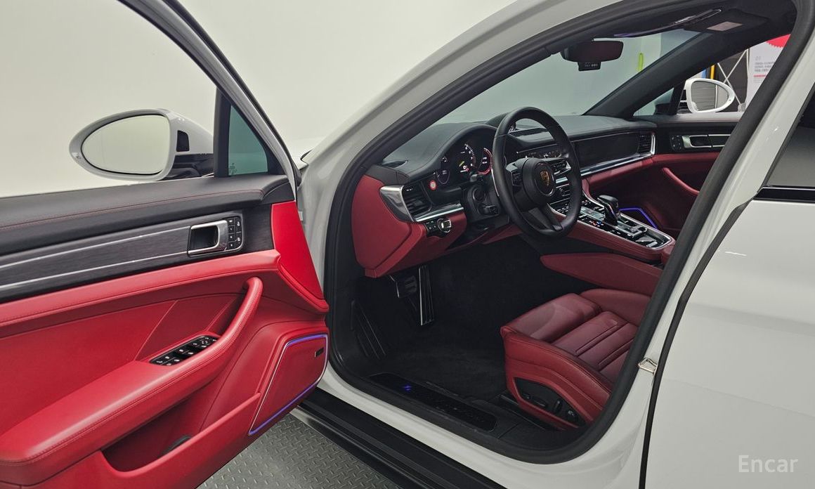 2023 Porsche Panamera II Рестайлинг 2.9 AWD E-Hybrid Platinum Edition с пробегом 36 284 км