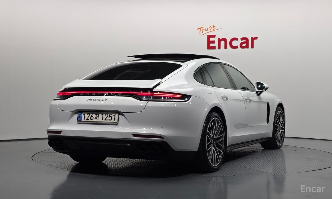 2022 Porsche Panamera II Рестайлинг 2.9 AWD с пробегом 55 330 км
