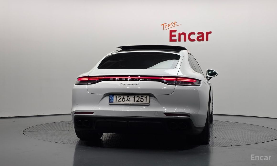 2022 Porsche Panamera II Рестайлинг 2.9 AWD с пробегом 55 330 км