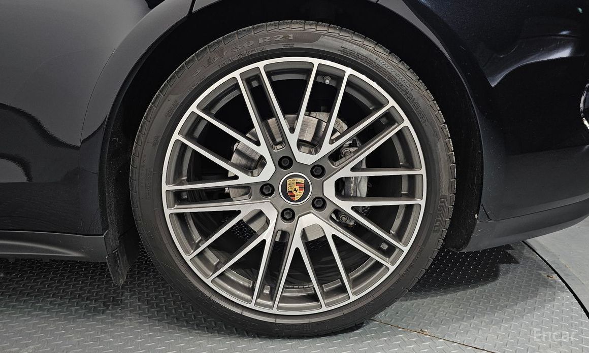 2021 Porsche Panamera II Рестайлинг 2.9 AWD с пробегом 32 932 км