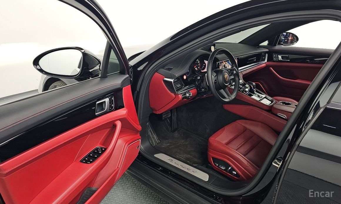 2021 Porsche Panamera II Рестайлинг 2.9 AWD с пробегом 32 932 км
