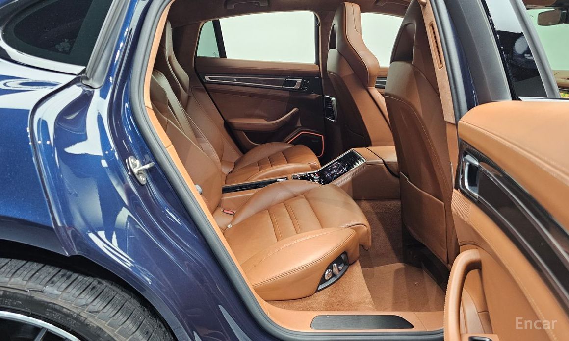 2021 Porsche Panamera II Рестайлинг 4.0 GTS с пробегом 19 457 км