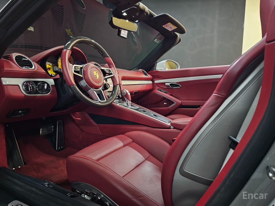 2023 Porsche 718 Spyder I (982) 4.0 GTS с пробегом 12 800 км