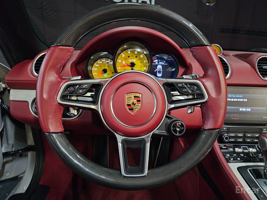 2023 Porsche 718 Spyder I (982) 4.0 GTS с пробегом 12 800 км
