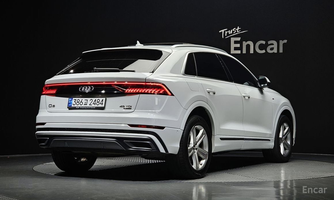 2021 Audi Q8 I (4M) 45 TDI Quattro Premium с пробегом 83 067 км