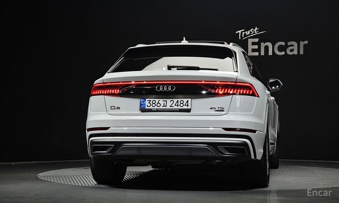 2021 Audi Q8 I (4M) 45 TDI Quattro Premium с пробегом 83 067 км